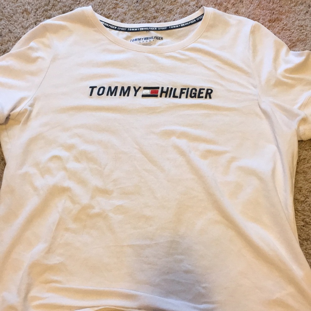 white tee shirt